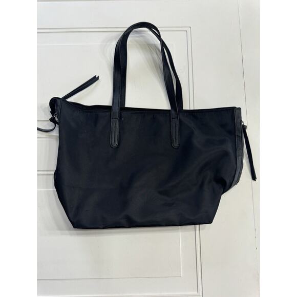 BOTKIER New York Bond Tote Bag Purse Black Nylon Carry All Shoulder Bag - Picture 2 of 5